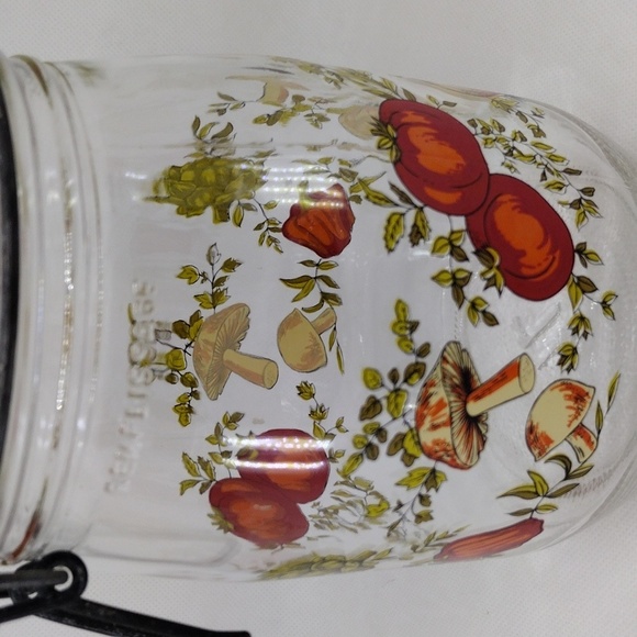 Vintage Arc France Spice of Life Print Glass Hinged Canister‎ 1 Liter - Picture 3 of 13